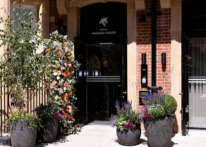 Cheval Phoenix House At Sloane Square London